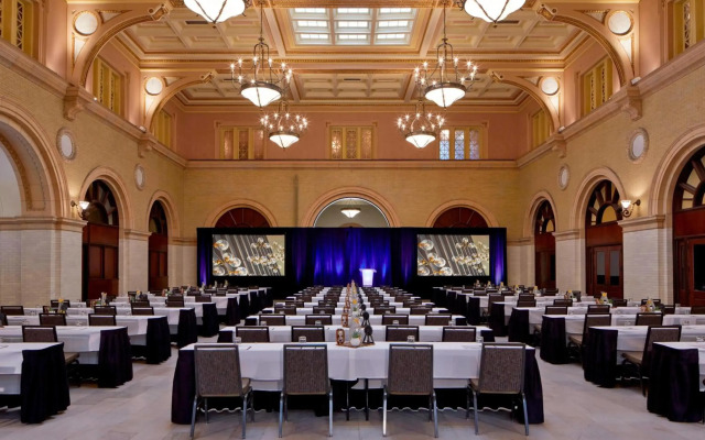 Residence Inn Minneapolis Downtown at The Depot by Marriott