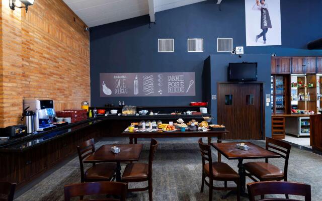 ibis Sao Carlos