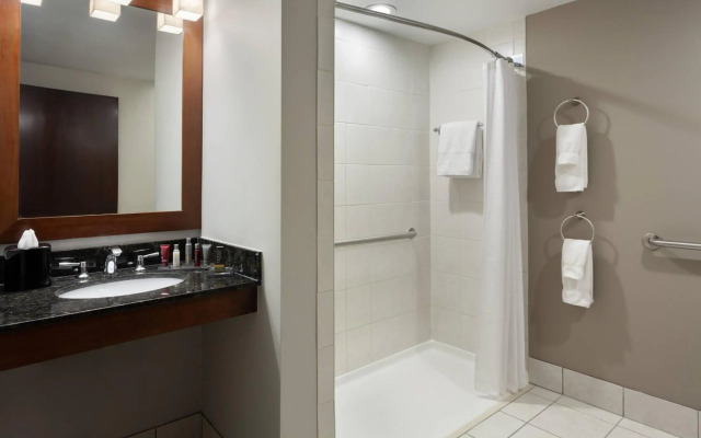 DoubleTree by Hilton Minneapolis Airport, MN