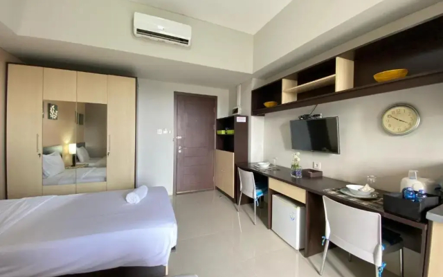 "Deluxe Studio Room At Skyland Jatinangor"