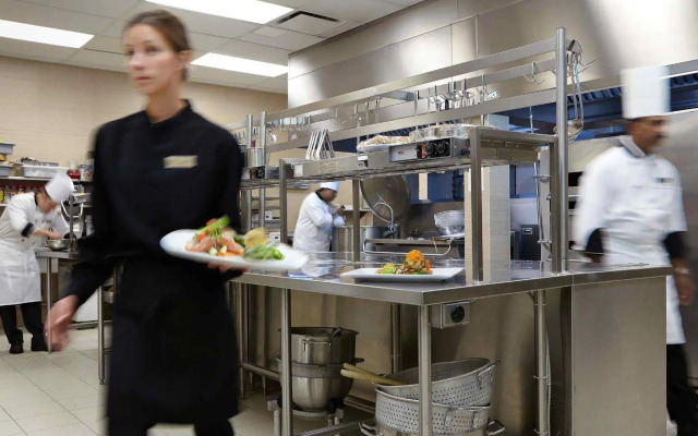Courtyard by Marriott Montreal Airport