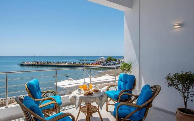 Amazing Seafront Suite