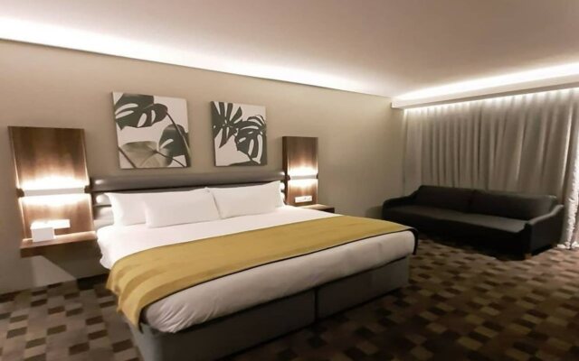 Copperwood Hotel and Conferencing