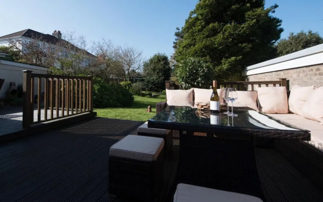 West Cross, Mumbles Seaside Escape - 5 Bed House