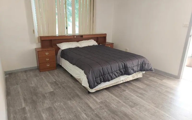 Fossicker Caravan Park – Guest Rooms – Glen Innes