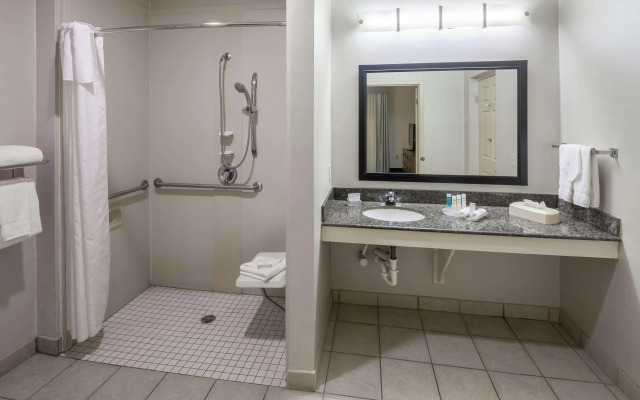 Homewood Suites by Hilton Miami-Airport/Blue Lagoon