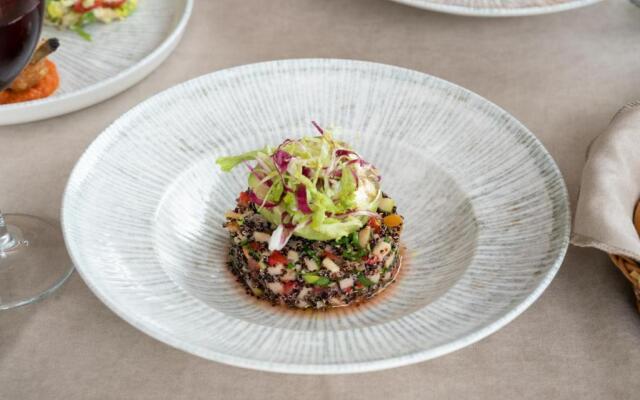 Elementa Boutique Hotel