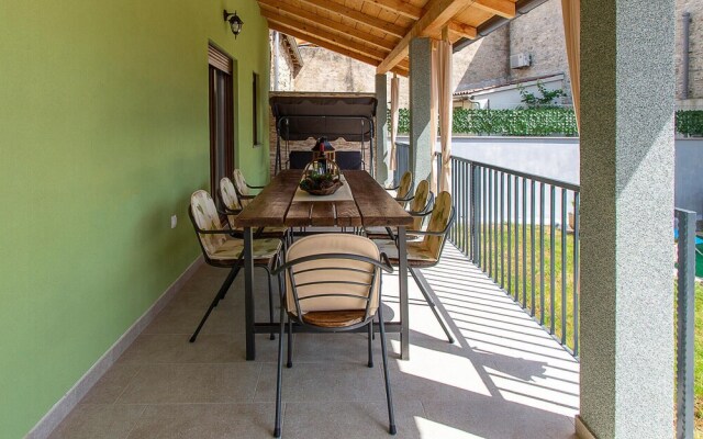 Amazing Home in Sikici With Wifi and 4 Bedrooms