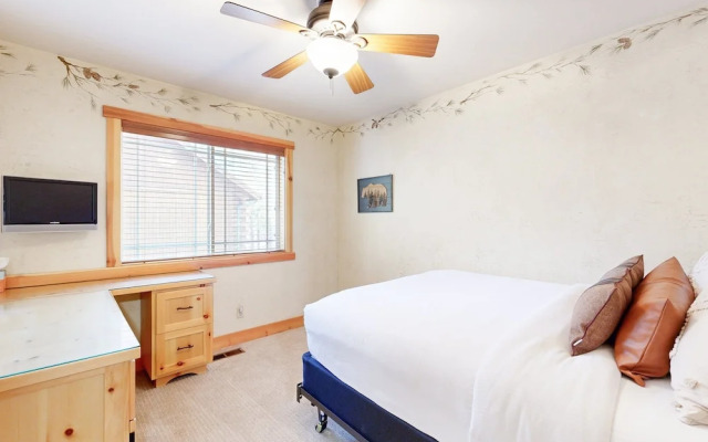 Stony Creek Retreat #708