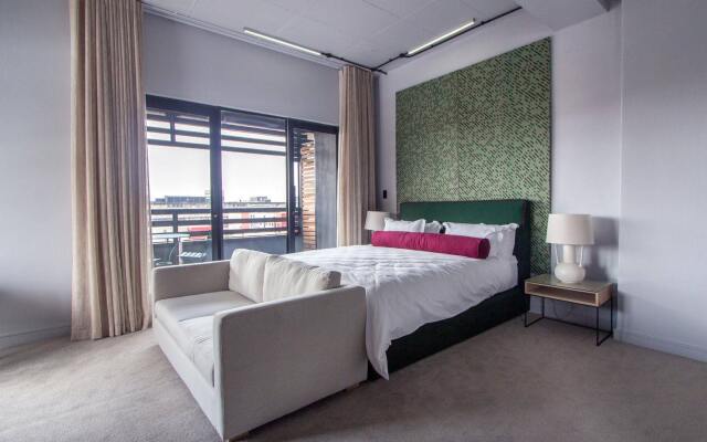 Hallmark Hotel by BON Hotels