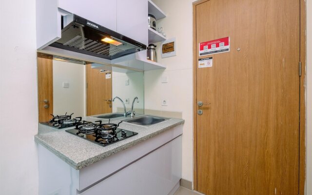 Elegant Studio Apartment At B Residence Near Aeon Mall