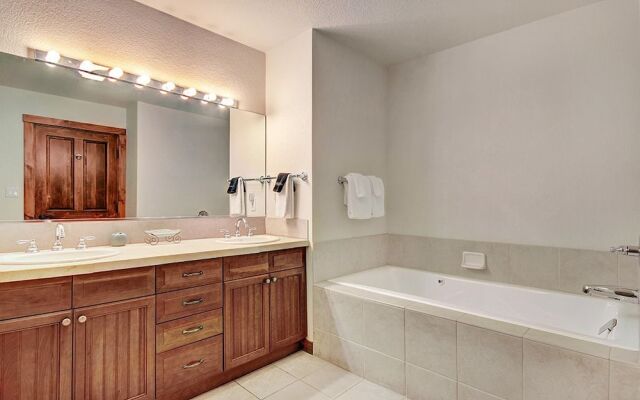 Main Street Station 3307