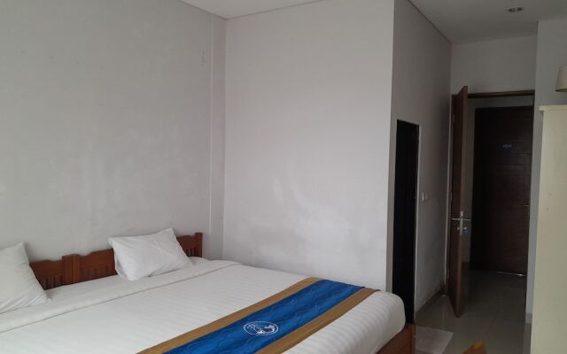 Dhyanapura City Hotel