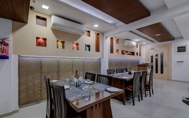 OYO Townhouse 047 Kanakpura Road