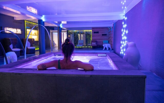 Montana Chalet Hotel