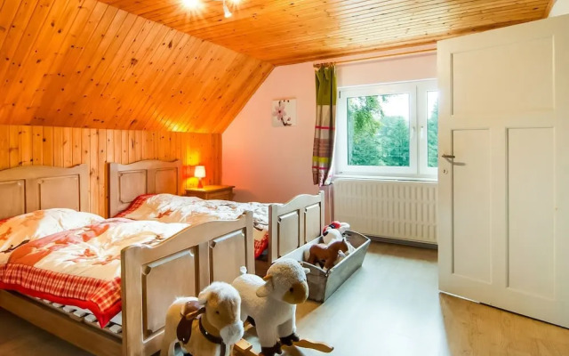 Tranquil Holiday Home With Private Garden
