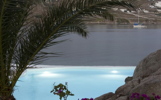 Dreambox Mykonos Suites