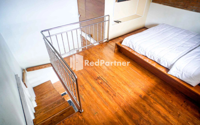 Omah Alif RedPartner