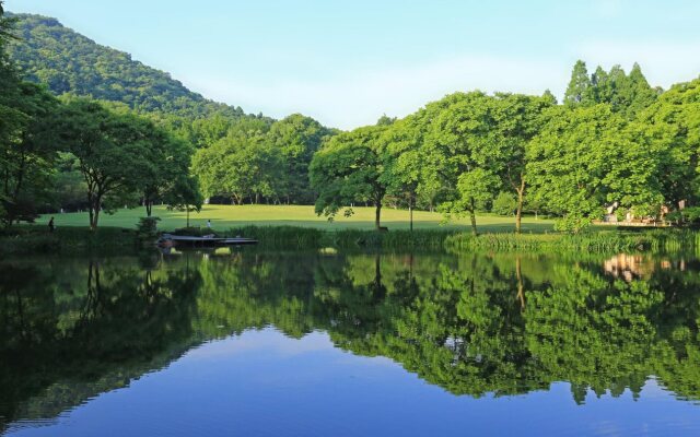 Hangzhou Westlake Golden Plaza Hotel