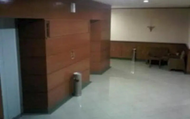 Hotel Royal Regal Surabaya