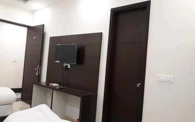 Hotel Gokul Grand Dehradun by Goroomgo
