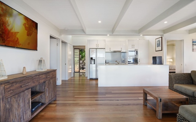Peregians Viewing Deck, 324 David Low Way, Peregian Beach, Noosa Area – Guest Rooms – Peregian Beach