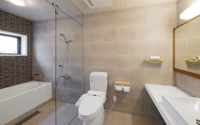 Koharu Resort Hotel & Suites