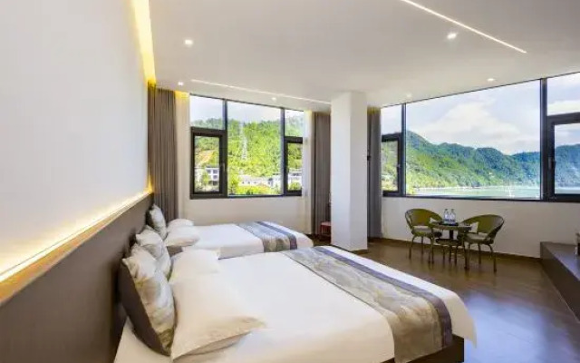 She County Shendu Town Gallery Home Homestay (Xin'anjiang Landscape Gallery Scenic Area)