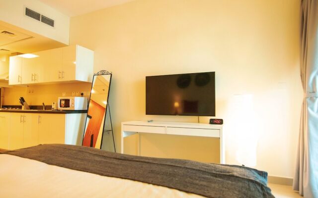 Lux BnB Park Towers Stylsih Studio