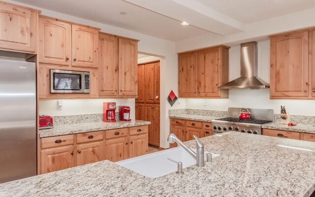 Snowcreek VI- The Lodges- # 1125