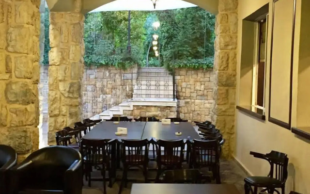 Massabki Hotel