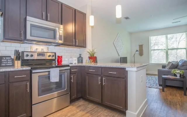 Frontdesk - Mezzo 1 Southpark Apts Charlotte, NC