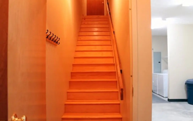 Creekside E 17 by Casago