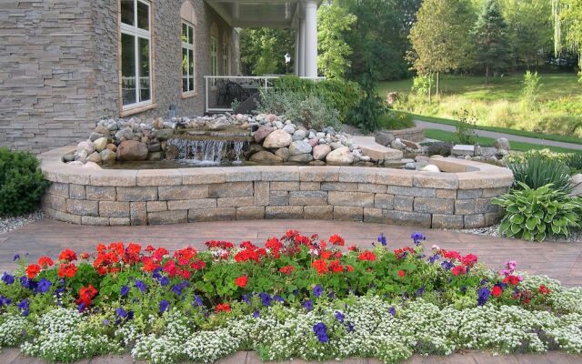 Riverwalk Place Resort & Spa