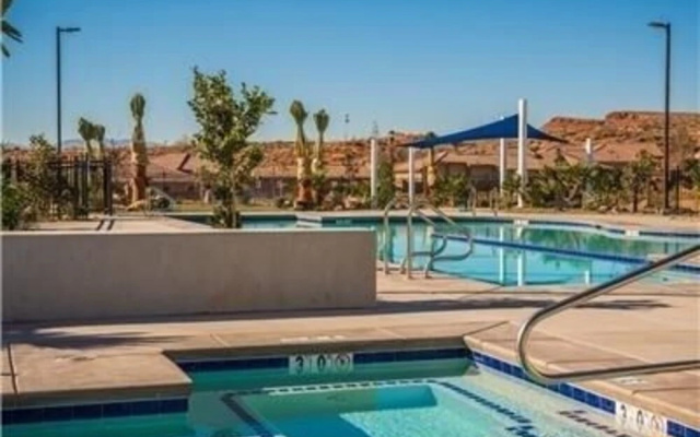 Zion Get-a-way 3 Bedroom Apts