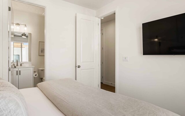 Sixteen Sandals 4 Bedroom Townhouse