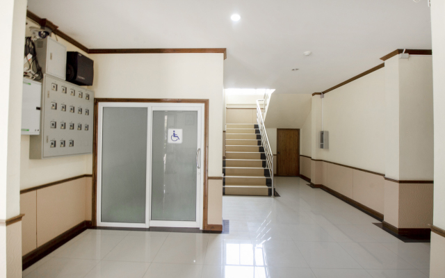 Train Hotel by Oyo Rooms