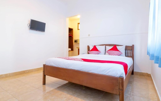 OYO 1741 Komala Indah Cottages – Guest Rooms – Kuta