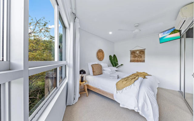 Three B Airlie 2 bedroom unit Seaviews & Pool