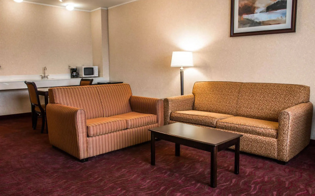 American Inn & Suites Waterford