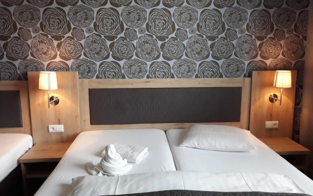 Hotel Rozvoj