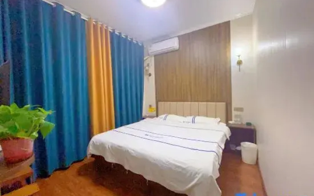 Luohe Fansen Homestay
