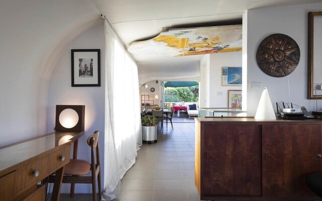 Bondi Retro Designer
