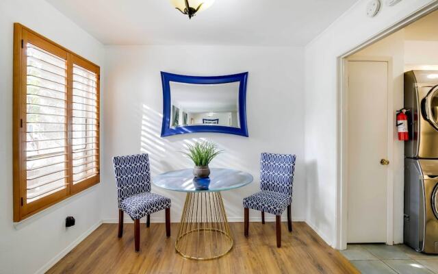 Stylish Condo w/ Pool in Knox Henderson!