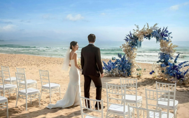 Melia Vinpearl Cam Ranh Beach Resort