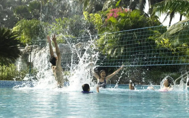 The Retreat Hotel & Convention Centre