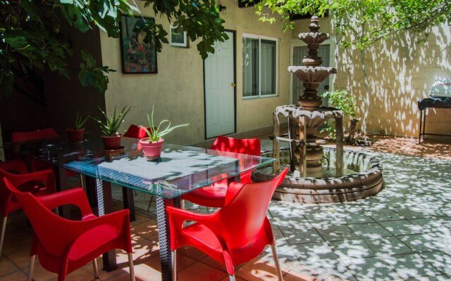 Paqui Bed & Breakfast