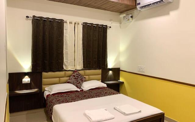 Aditi Comforts - Premium Serviced Apartment