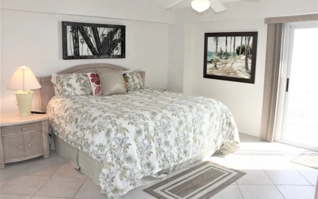 Jamaica Royale 802 - 2 Br Condo