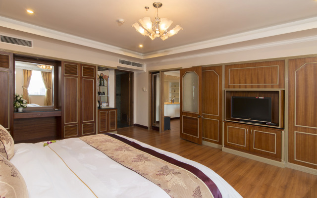 Muong Thanh Luxury Song Han Hotel
